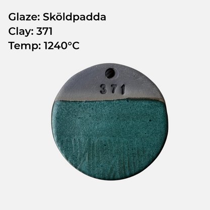 Sköldpadda brush-on glaze, green with dots