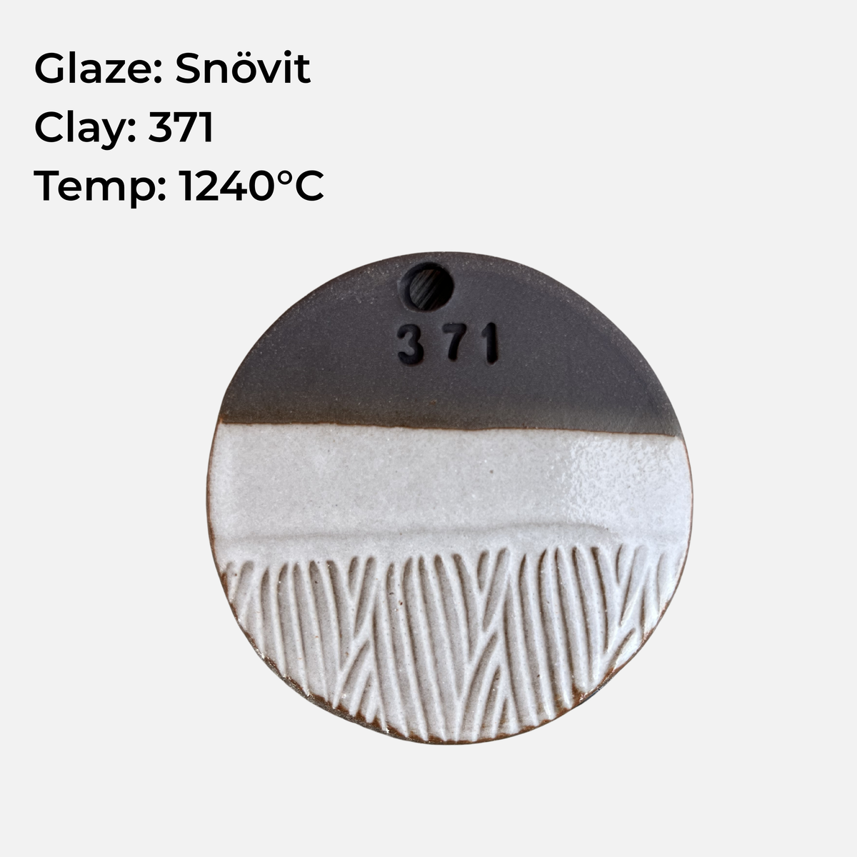 Snövit pulverglasyr, halvblank vit